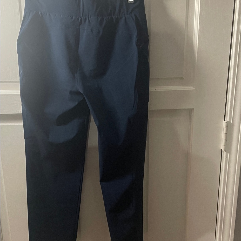 Eddie Bauer Women’s Size 4 Trail Pants Navy Cargo Pockets Hiking Outdoor Stretch - Picture 11 of 15